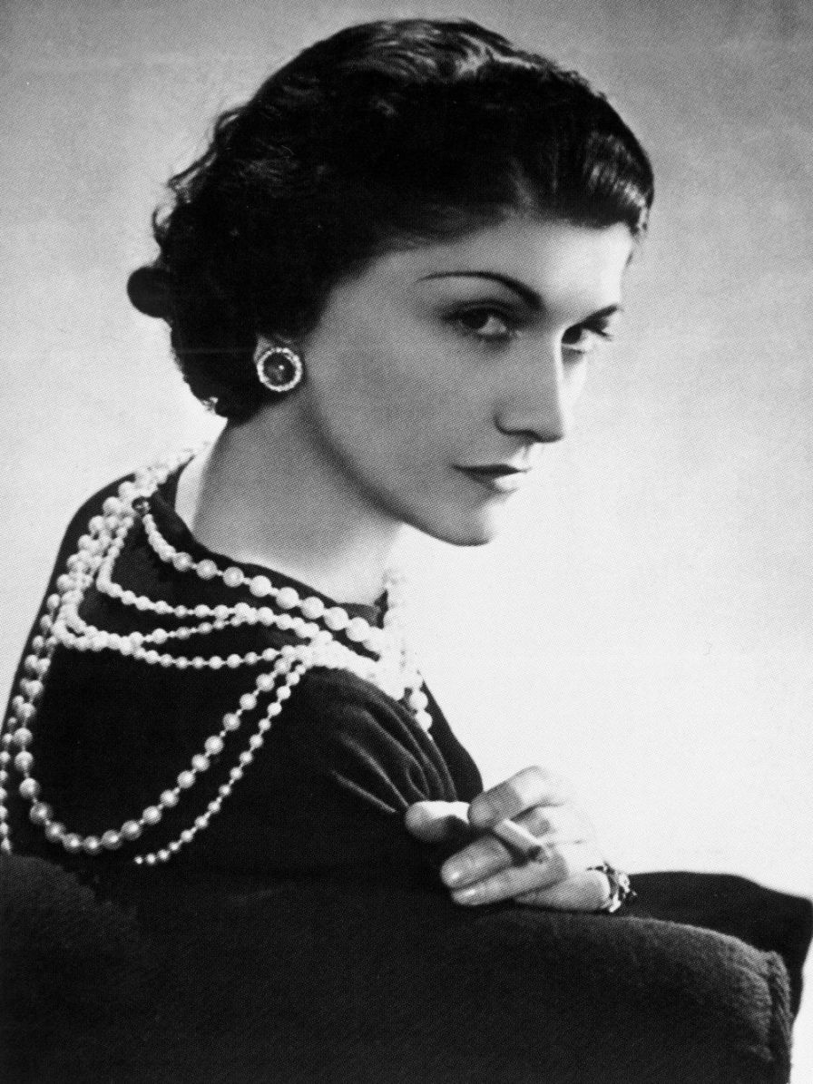 1910 Coco Chanel