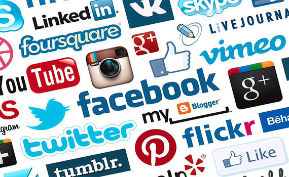 Mạng xã hội chiếm 22% thời gian online